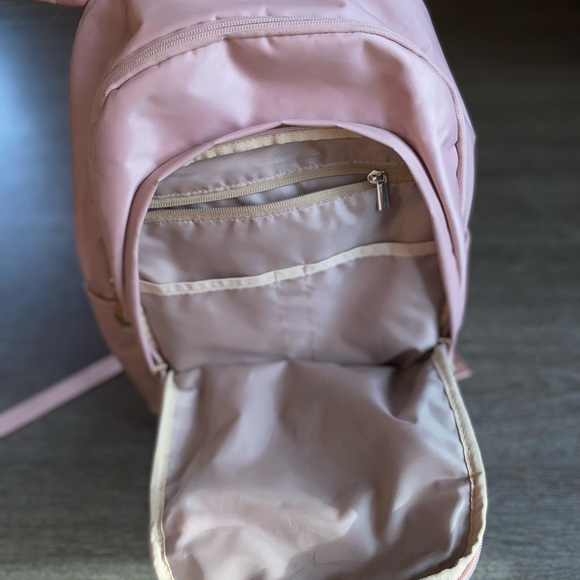 Laptop/School/Work Backpack - Picture 6 of 9